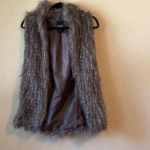 Fur vest